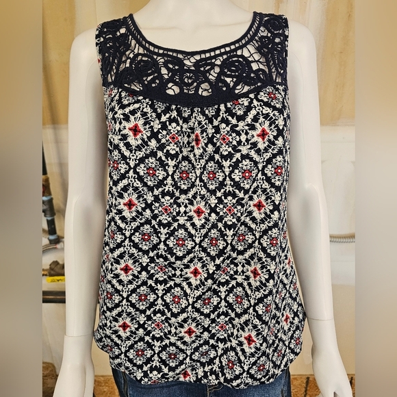 PerSeption Concept Sleeveless Embroiderd Neckline Floral Blousin Size L - Picture 2 of 11